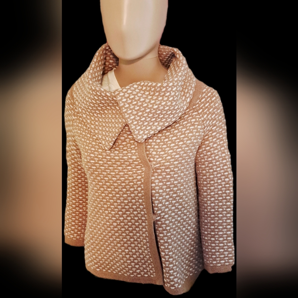 Banana Republic Italian Cashmere Alpaca Wool Cowl Neck Sweater in Tan and White